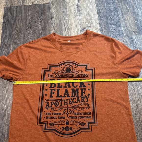 Black Flame Sanderson Sisters Graphic T Shirt Fall Hocus Pocus Women’s Medium - Picture 9 of 11